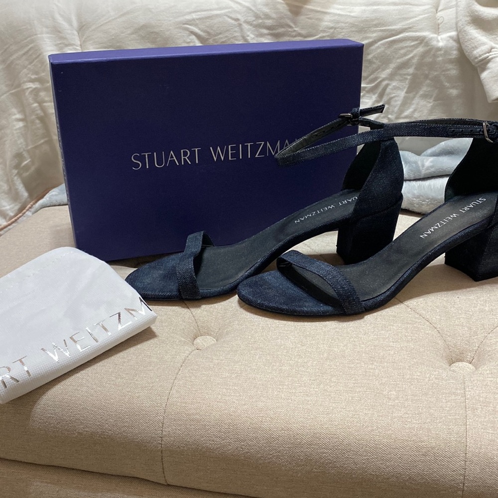 EUC Stuart Weitzman Navy (blue Jeanish) heels